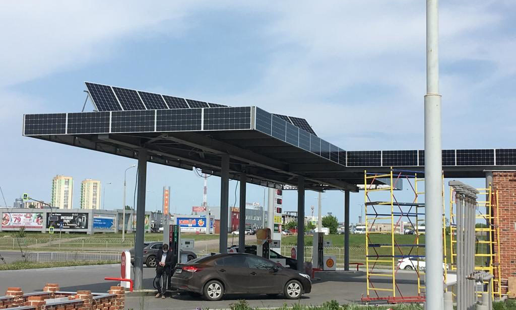 Delta Solar оснастила солнечными модулями крышу АЗС в Набережных Челнах