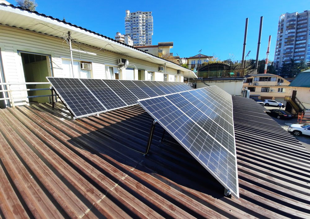 Санаторий «Заполярье» установил свою солнечную электростанцию