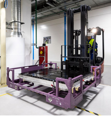 В г.Неман начала работать первая в стране гигафабрика литий-ионных накопителей